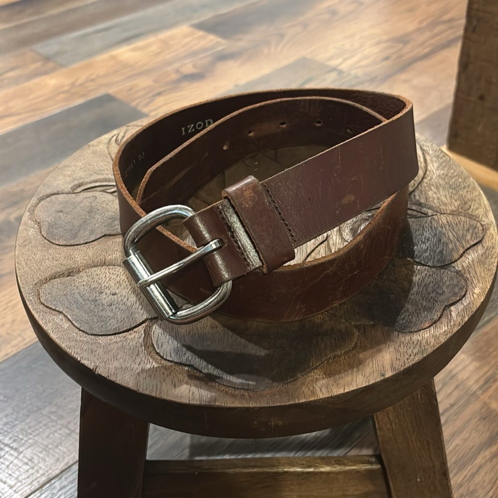 Izod Chestnut Genuine Leather Belt with Silver Buckle Size 34